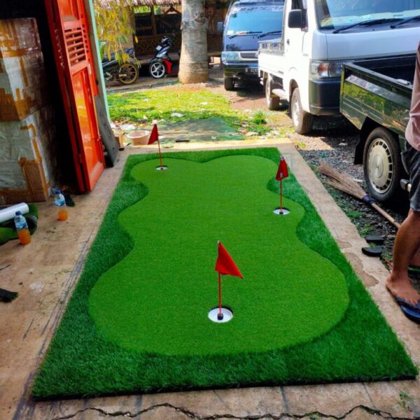 Lapangan Mini Golf Sintetis Portable (1) Lapangan Mini Golf Sintetis Portable (1)