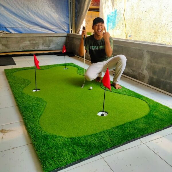 Lapangan Mini Golf Sintetis Portable (10) Lapangan Mini Golf Sintetis Portable (10)