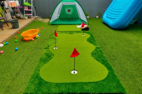 Lapangan Mini Golf Sintetis Portable (14) Lapangan Mini Golf Sintetis Portable (14)