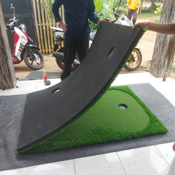 Lapangan Mini Golf Sintetis Portable (19) Lapangan Mini Golf Sintetis Portable (19)